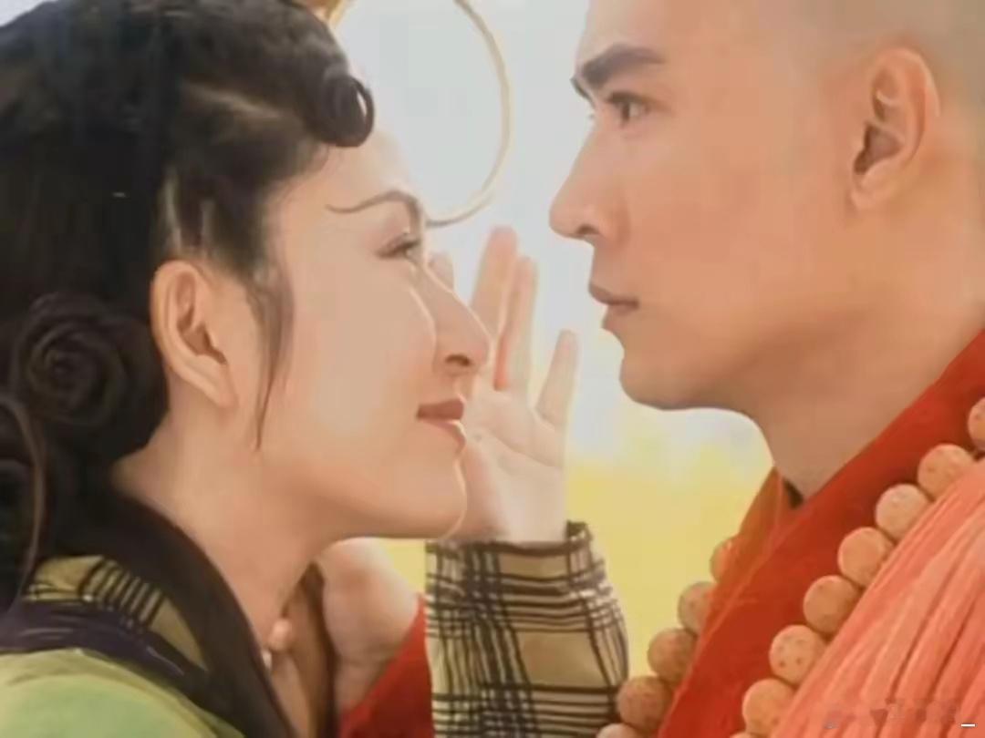 男人女人也可以撞脸？ 焦恩俊&张玉嬿焦恩俊和张玉嬿都是台湾演艺圈⭕的老戏骨了。他