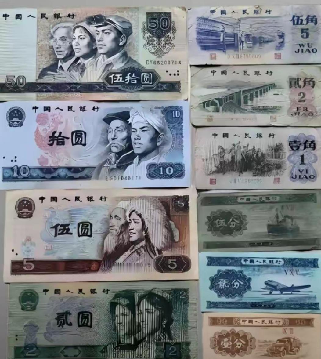 近期，众多专家及机构认为人民币汇率已迎来趋势性拐点。
 
2025年10月27日