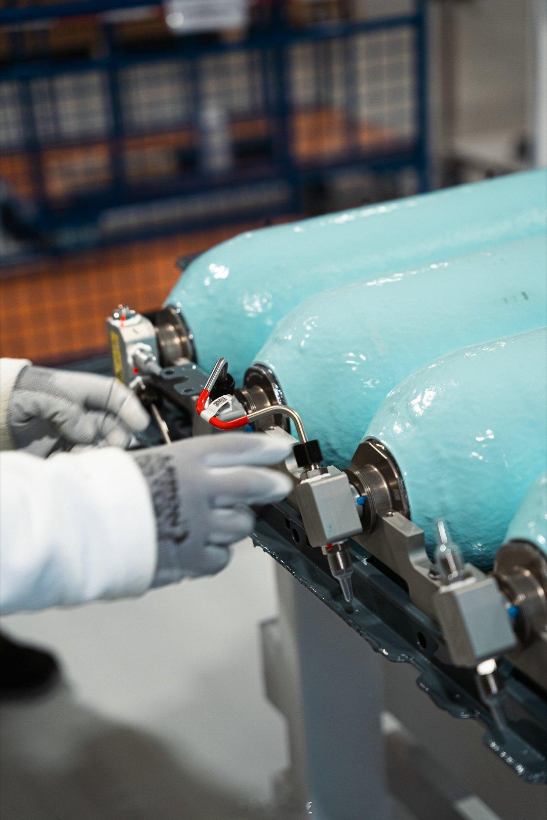 跟宝马没任何合作我好奇宝马，哪来的我邮箱，今天早上突然收到新闻稿，既然收到那就发