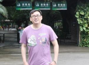 曾任职于中国外交部门的杨军，竟是秘密潜伏了15年的间谍！杨军，笔名杨恒均，出生在