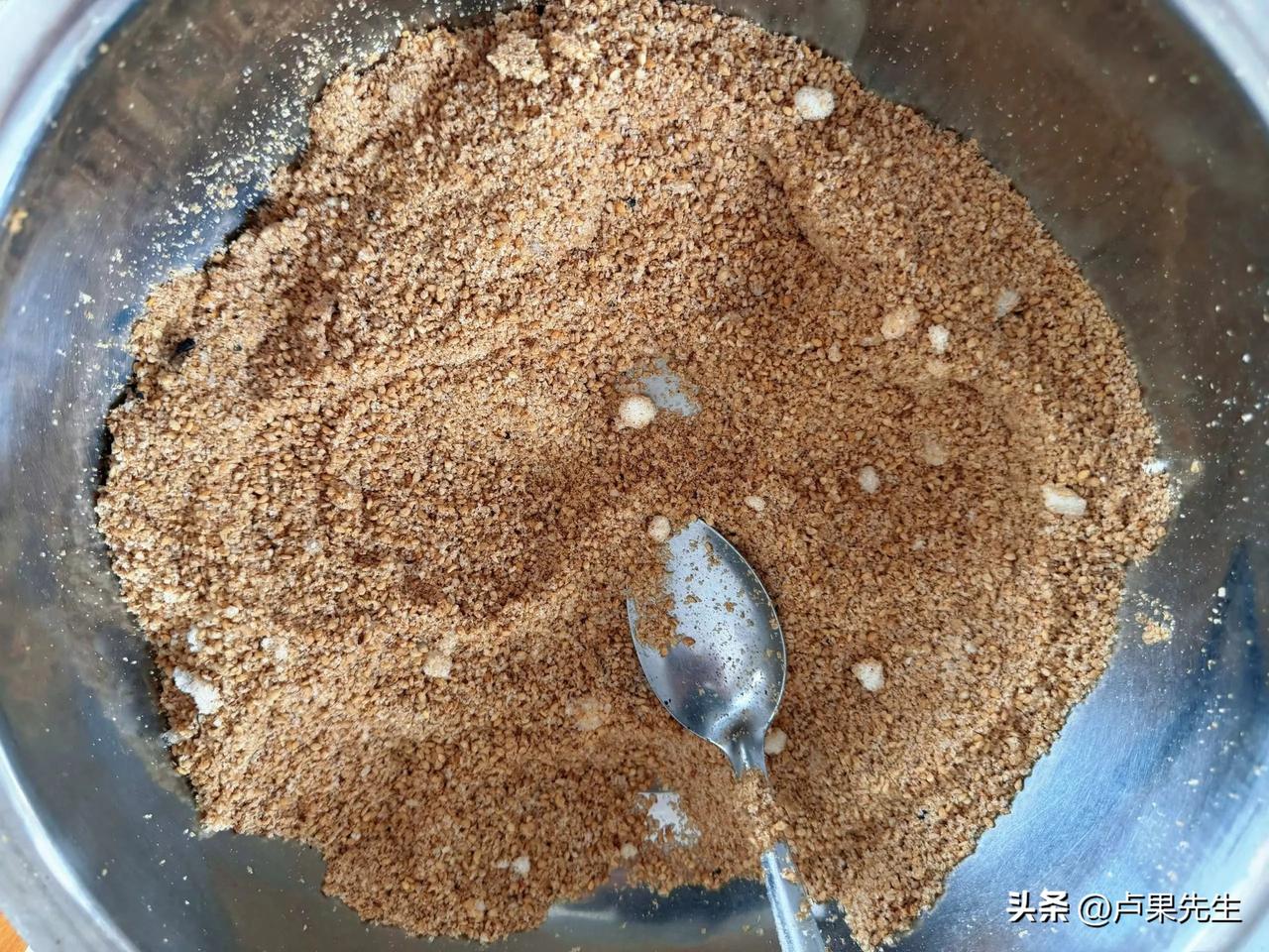 作者加速成长计划自家芝麻做芝麻饼营养丰富。即丰富了脑力，又有成功的喜悦感。实在太