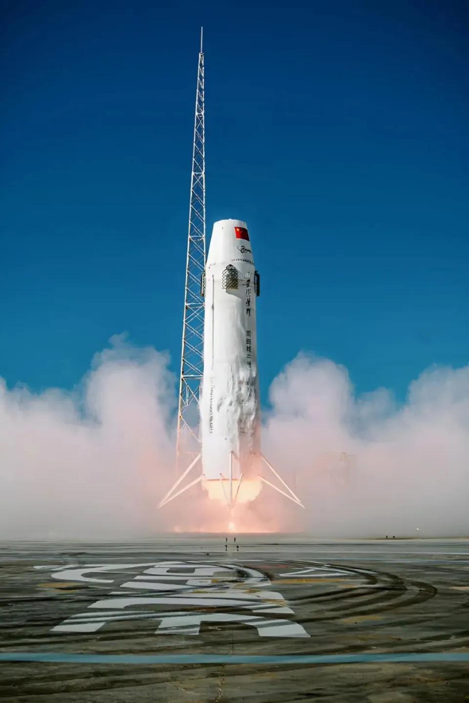 全世界最赚钱的生意之一，正在被中国重新定价。过去，把一公斤东西送进太空，动辄要十