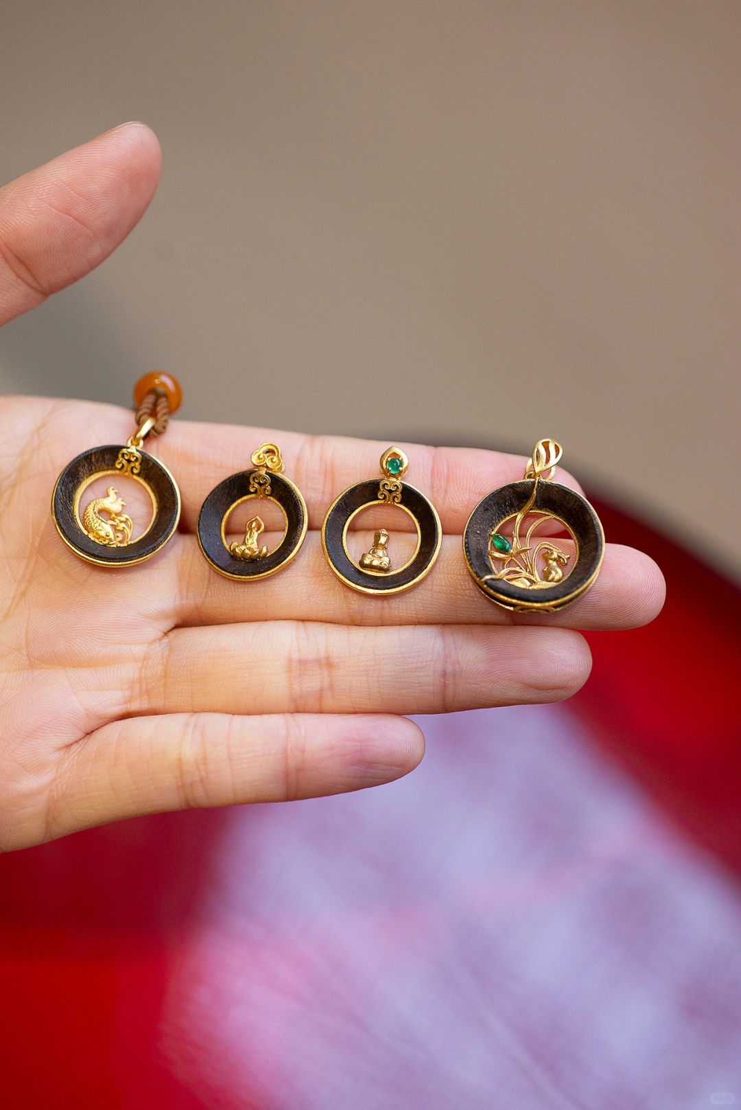 精品镶嵌沉香吊坠，送礼绝绝子🎁