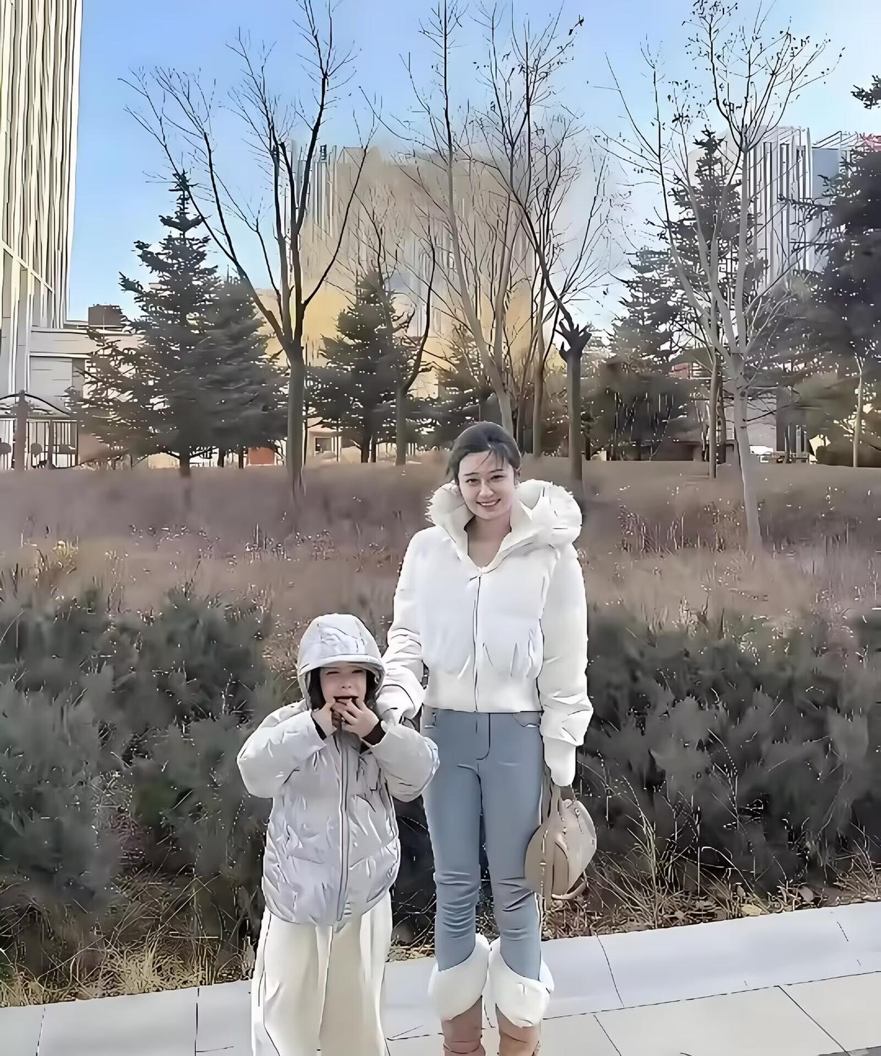 28岁离异，带个8岁的女儿，再婚要20万彩礼，你娶不娶？底下吵翻了天，有人骂“狮