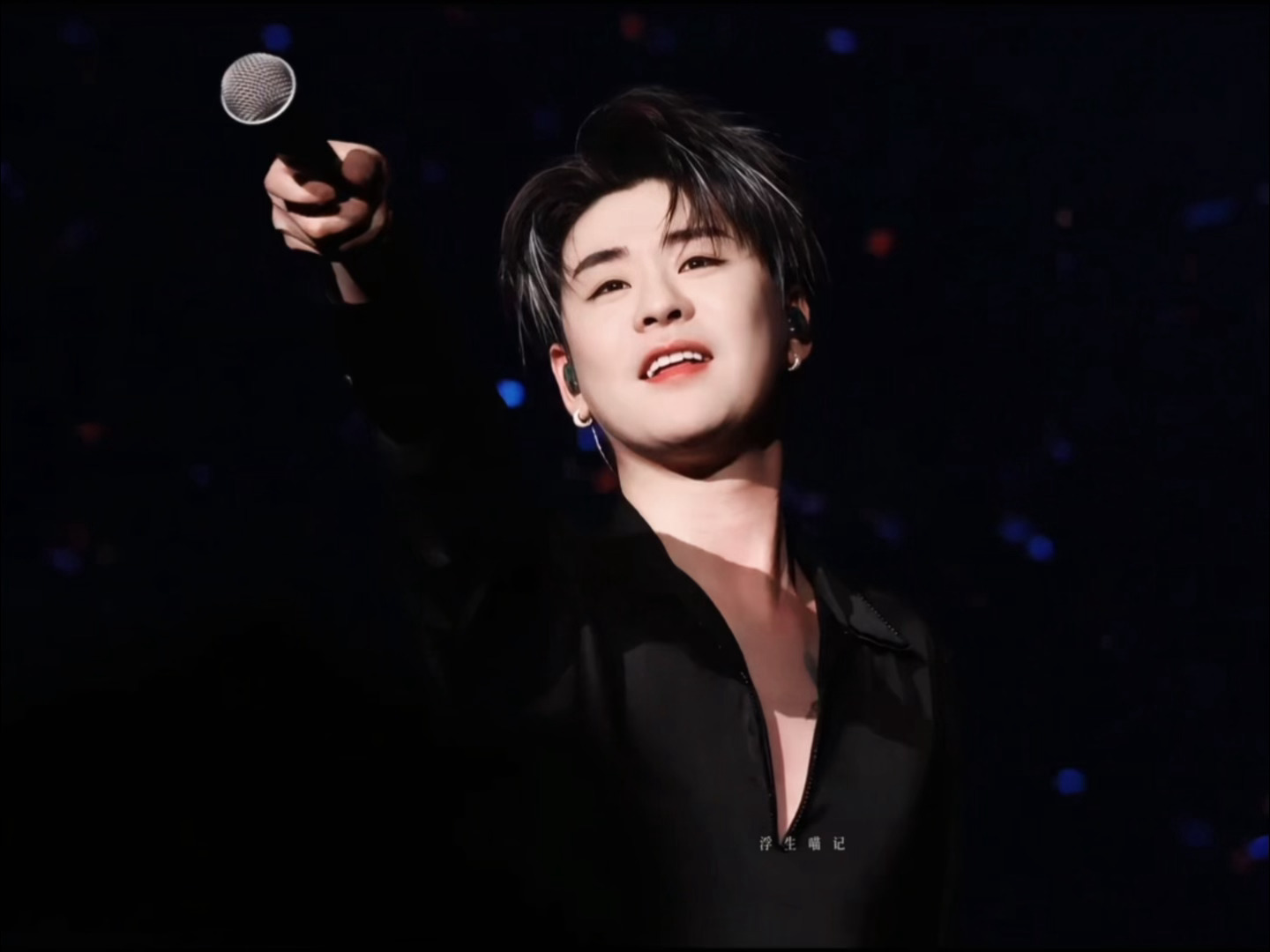 始终眷恋你的笑容