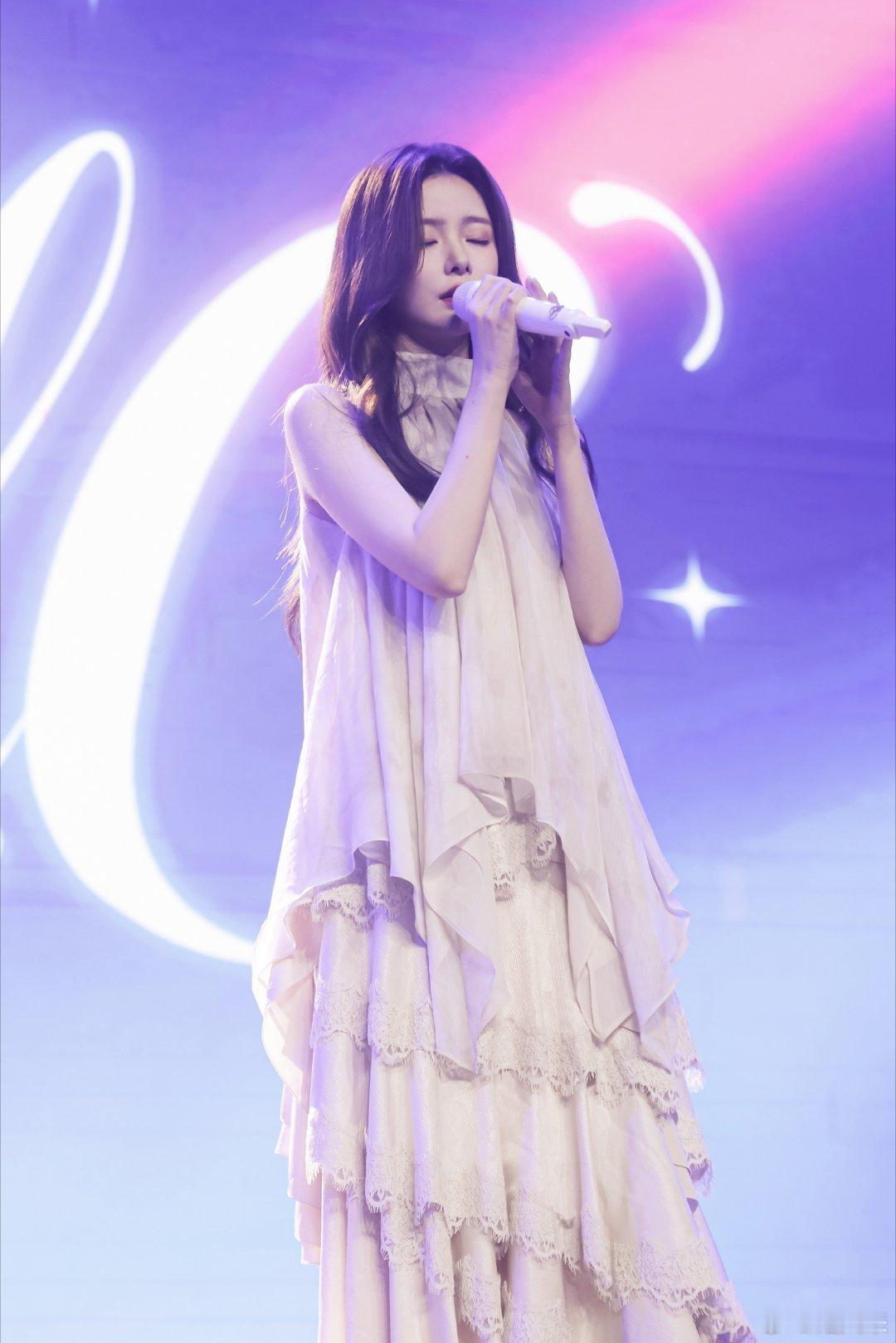 陈卓璇当拾巡回演唱会 好乐无荒小程序更新璇的拍摄日常花絮Photo～2