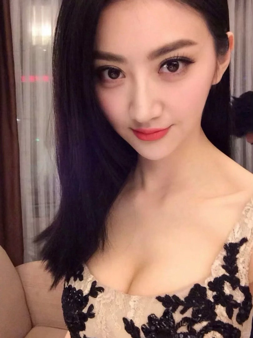 景甜可以买一根香蕉还给孙宇晨我什么样 女人味就什么样我是真想照着她整 完全长我心
