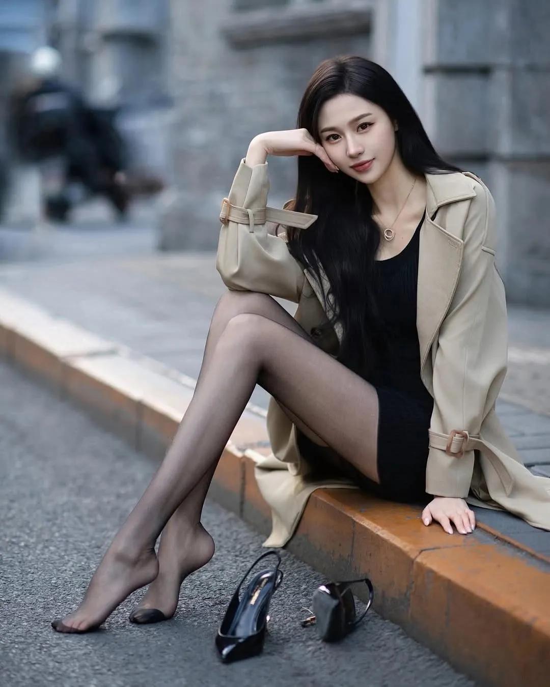 你心中的美女啥模样应该是这种肤白貌美，大长腿的吧