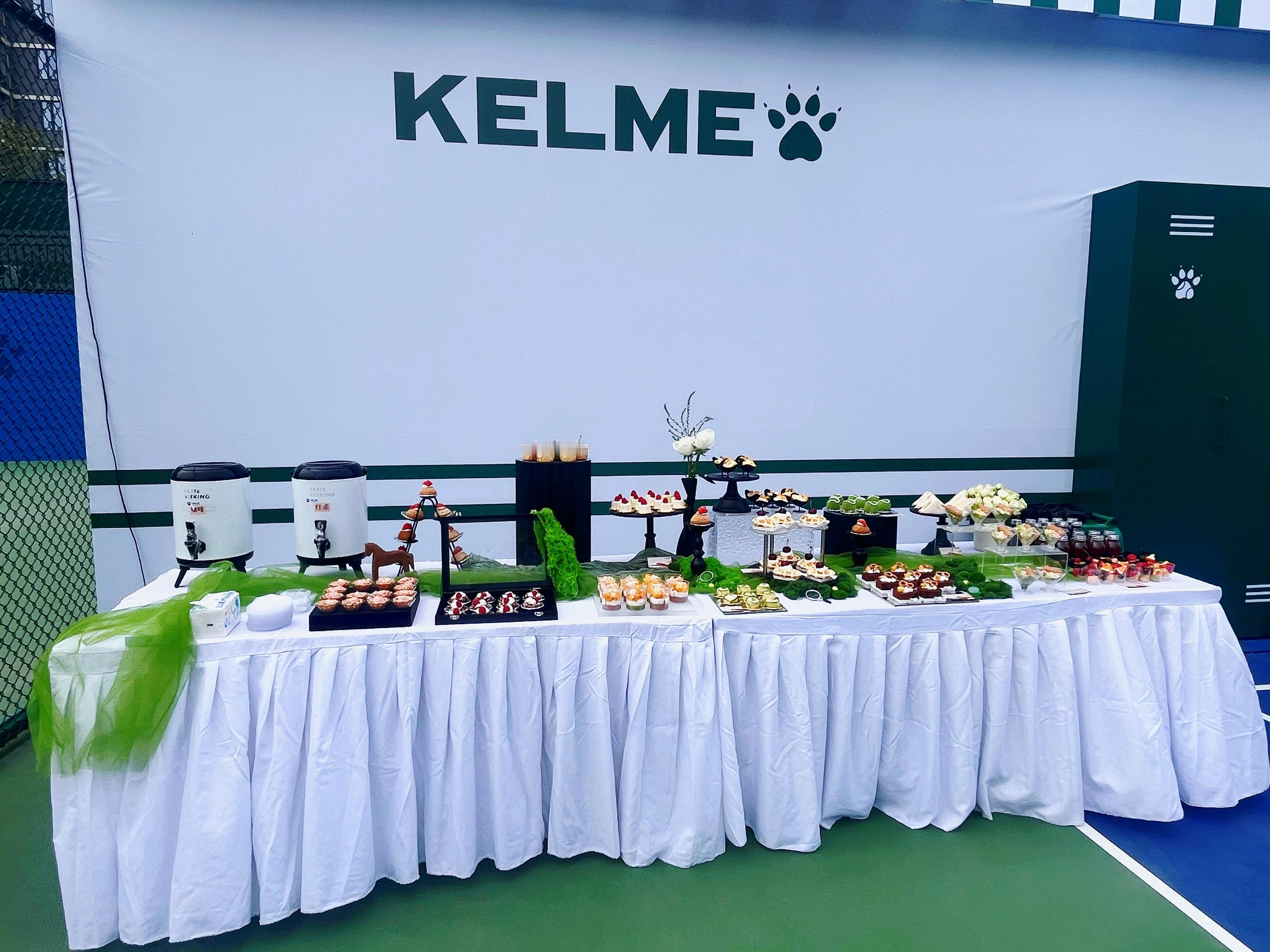 泉州文旅在吃这块赢麻了春夏网球新品发布会现场，很漂亮！ 泉州·海丝卡尔美网球中心