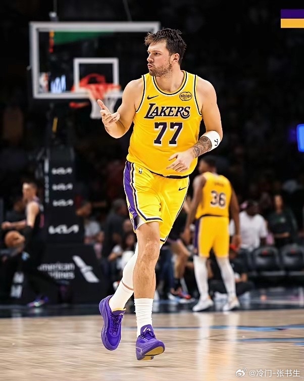 湖人队若后天早7点战胜魔术，将获赛季13连胜！目前湖人8连胜排西部第三，接下来要