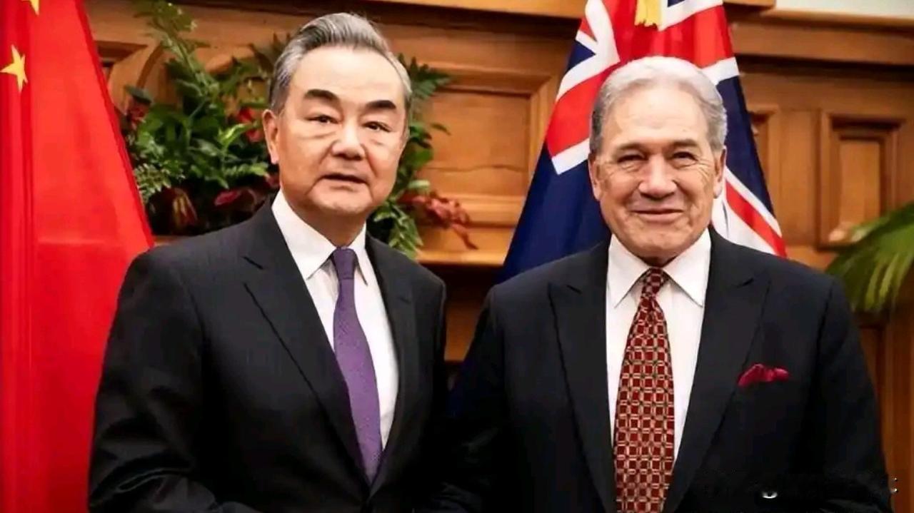 四次出手、一句重评：新西兰对华转向，典型的饮鸩止渴
 
南太平洋的季风温润稳定，