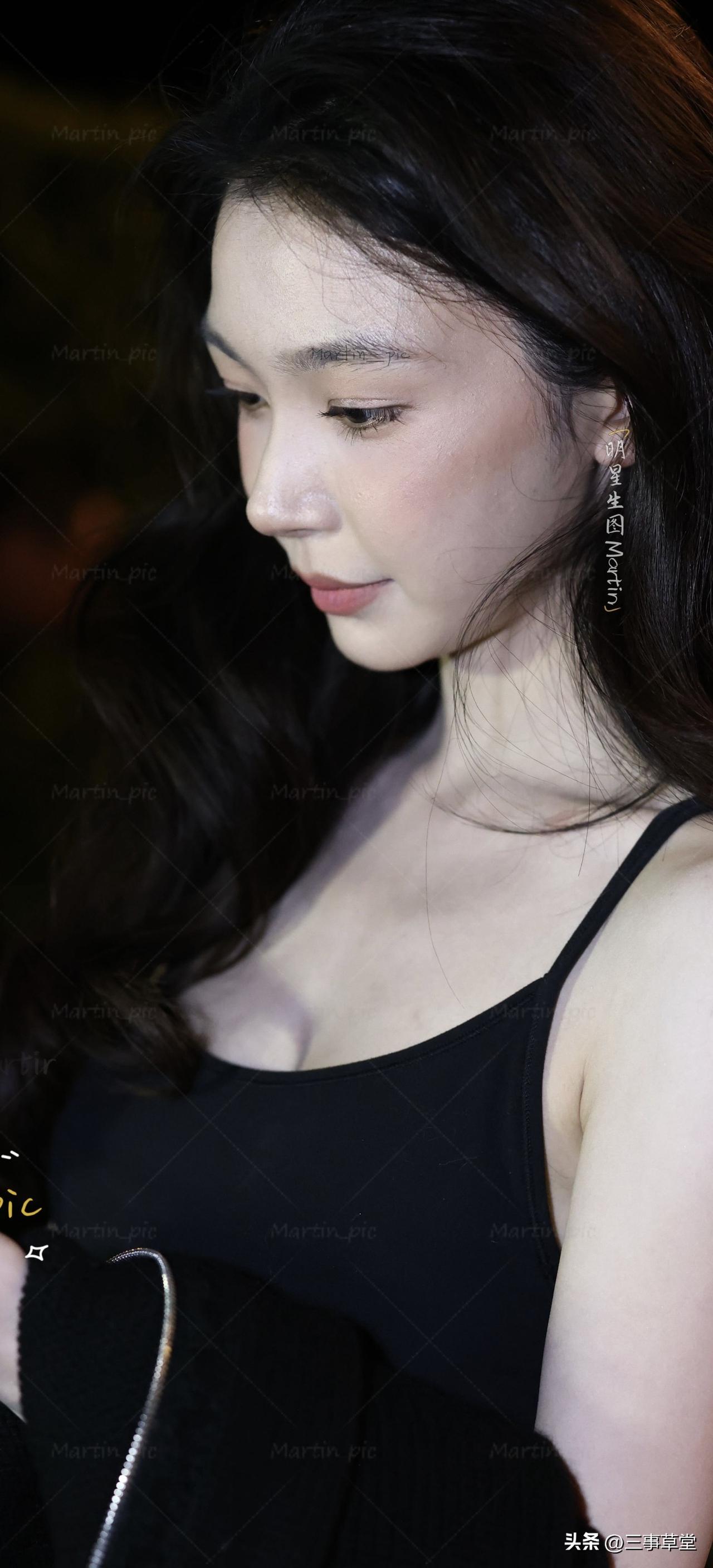 完全无暇的脸蛋