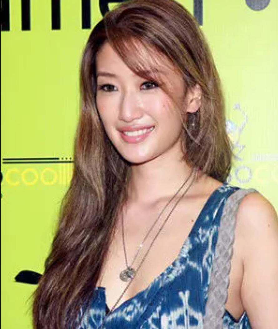 谢婷婷已入加拿大顶级会所，入会费37万，香港有豪宅出租生活富贵
娱乐