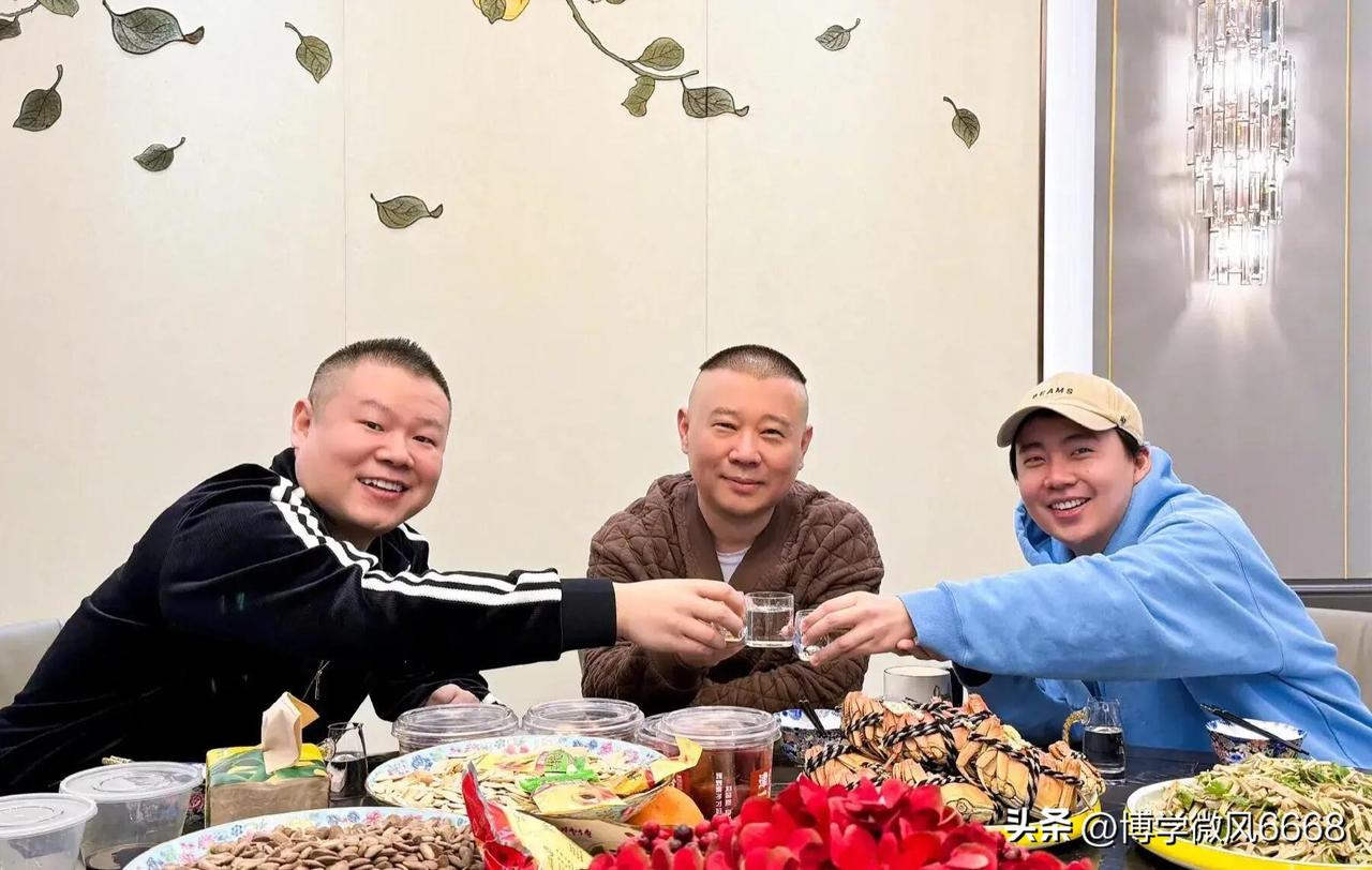 这三位的经典作品不怎么多，他们在娱乐圈里也不是特别帅的那种，怎么就可以从出道开始