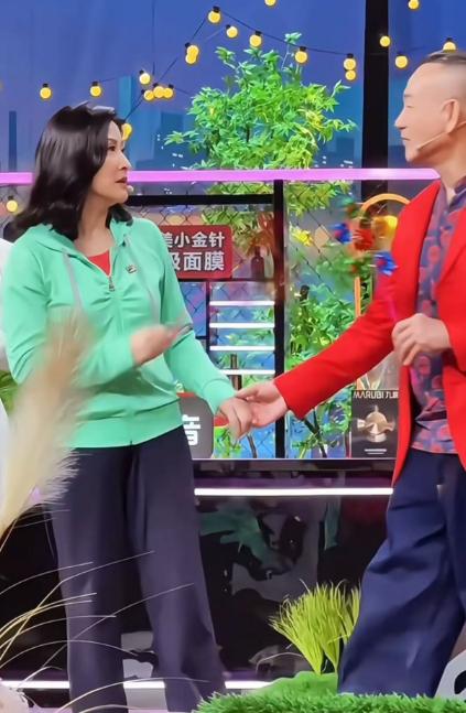 陈慧珊与林保怡合体录节目了！
《鉴证实录》的CP合体，真是活久见！不少网友都觉得