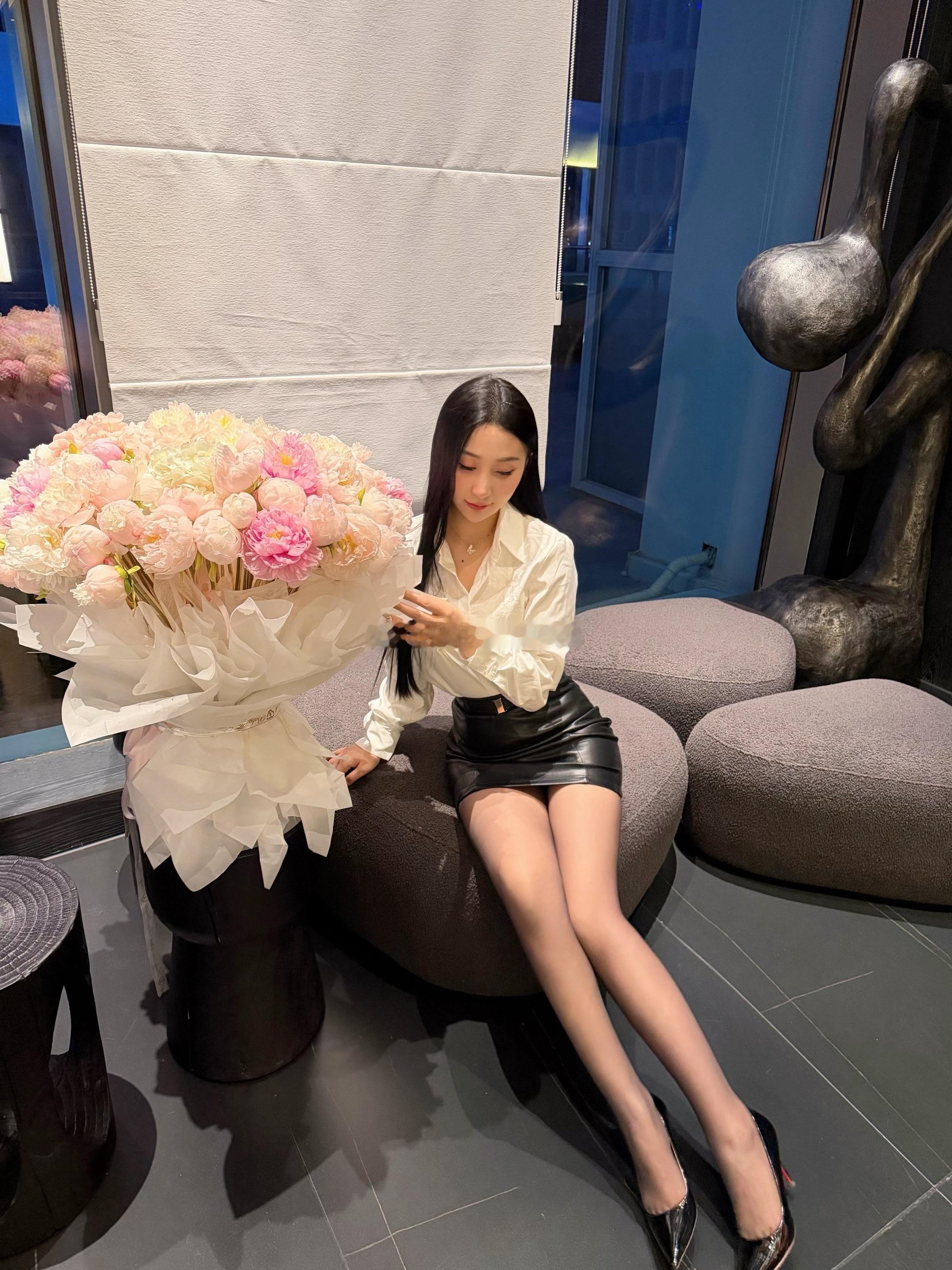 忘了告诉你 我是风象星座变脸比翻书还快的双子座我的日常plog日常穿搭 日照