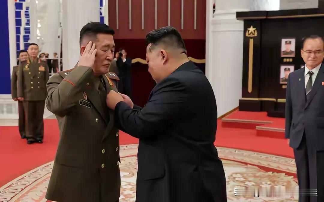 金正恩排第二，韩国尴尬到脚趾抠地？

最近中国官宣金正恩将出席9.3阅兵的消息火