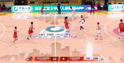 势不可挡！塔克13中10高效砍下33分6板3助2断 罚球12中11cba