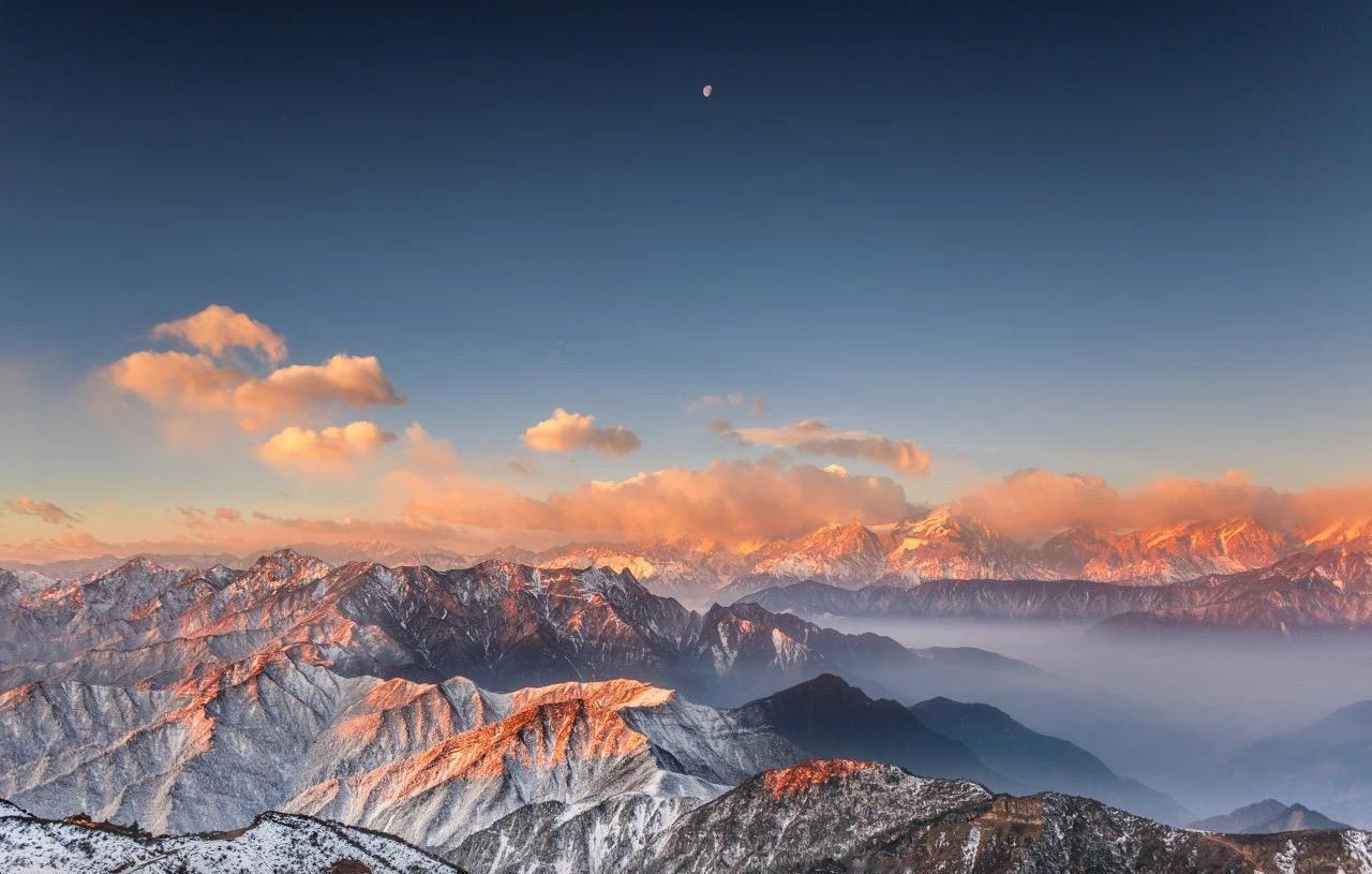 前面发了一条信息，准备在苏州买房子，有很多的中介朋友就给我发消息了，因为人比较多