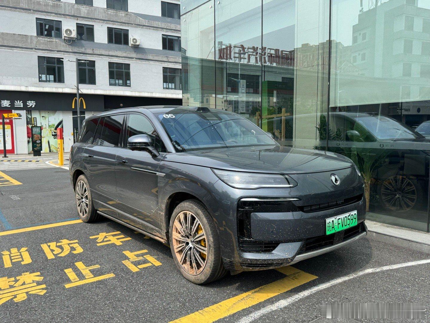 没想到今天提车➕探路越野，也拍出来了有节目效果的一期内容，哈哈哈大家可以期待一下