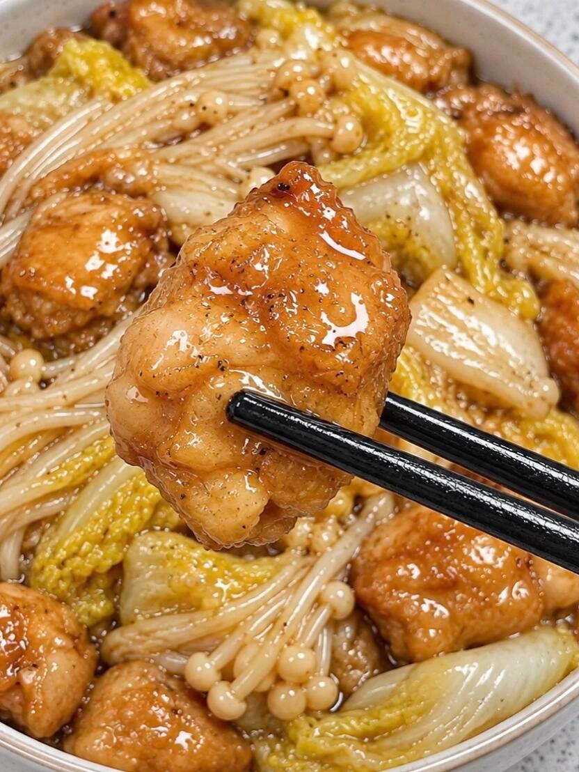 吃得干净真的好会瘦，娃娃菜金针菇鸡腿，鸡腿嫩滑入味，娃娃菜吸满汤汁，金针菇鲜嫩爽