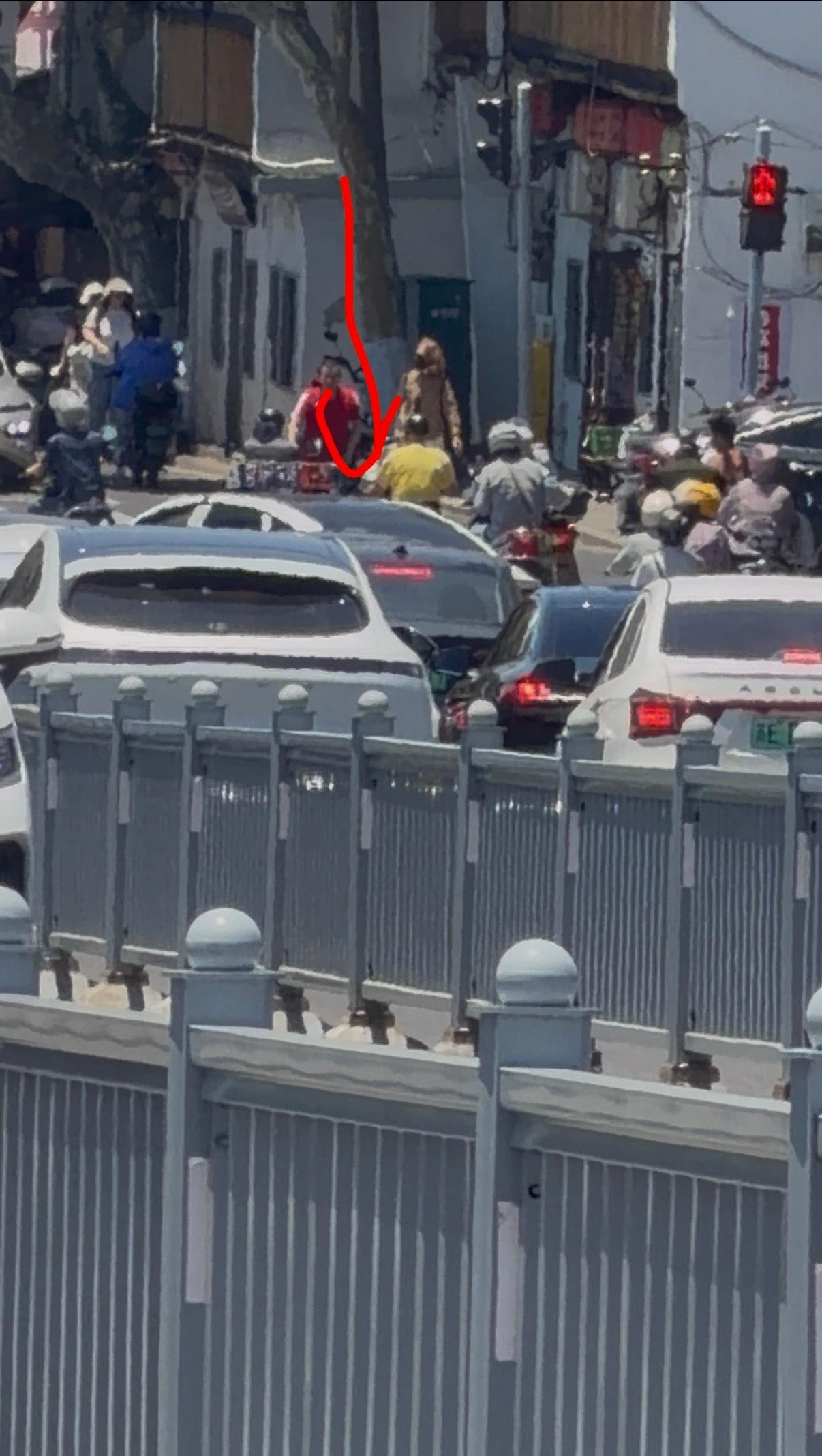 517只抓拍到一帧 