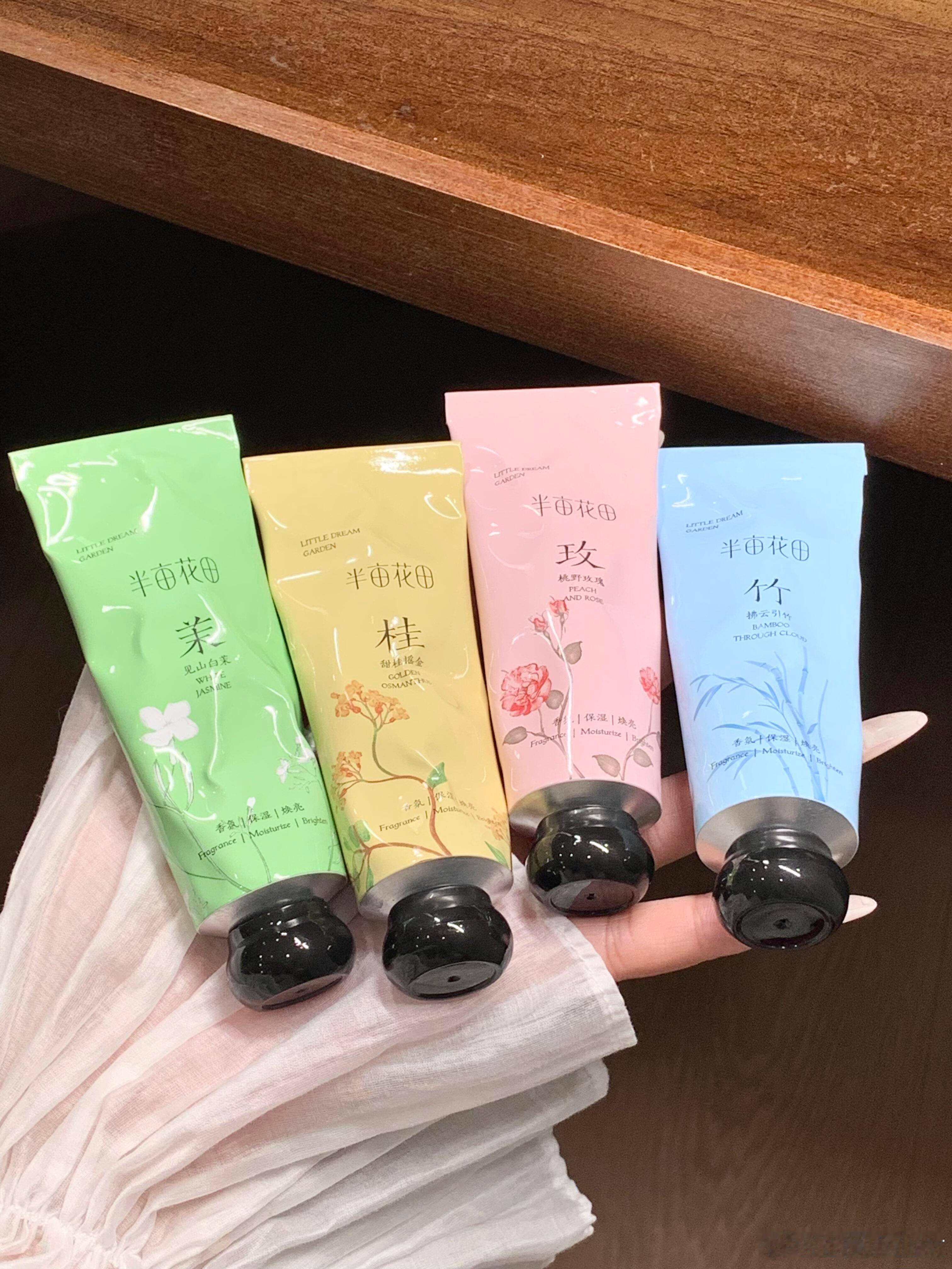 一生推的护手霜美妆V赏秋冬干皮挖到香氛级护手宝藏！半亩花田这4款手绘香氛护手霜，