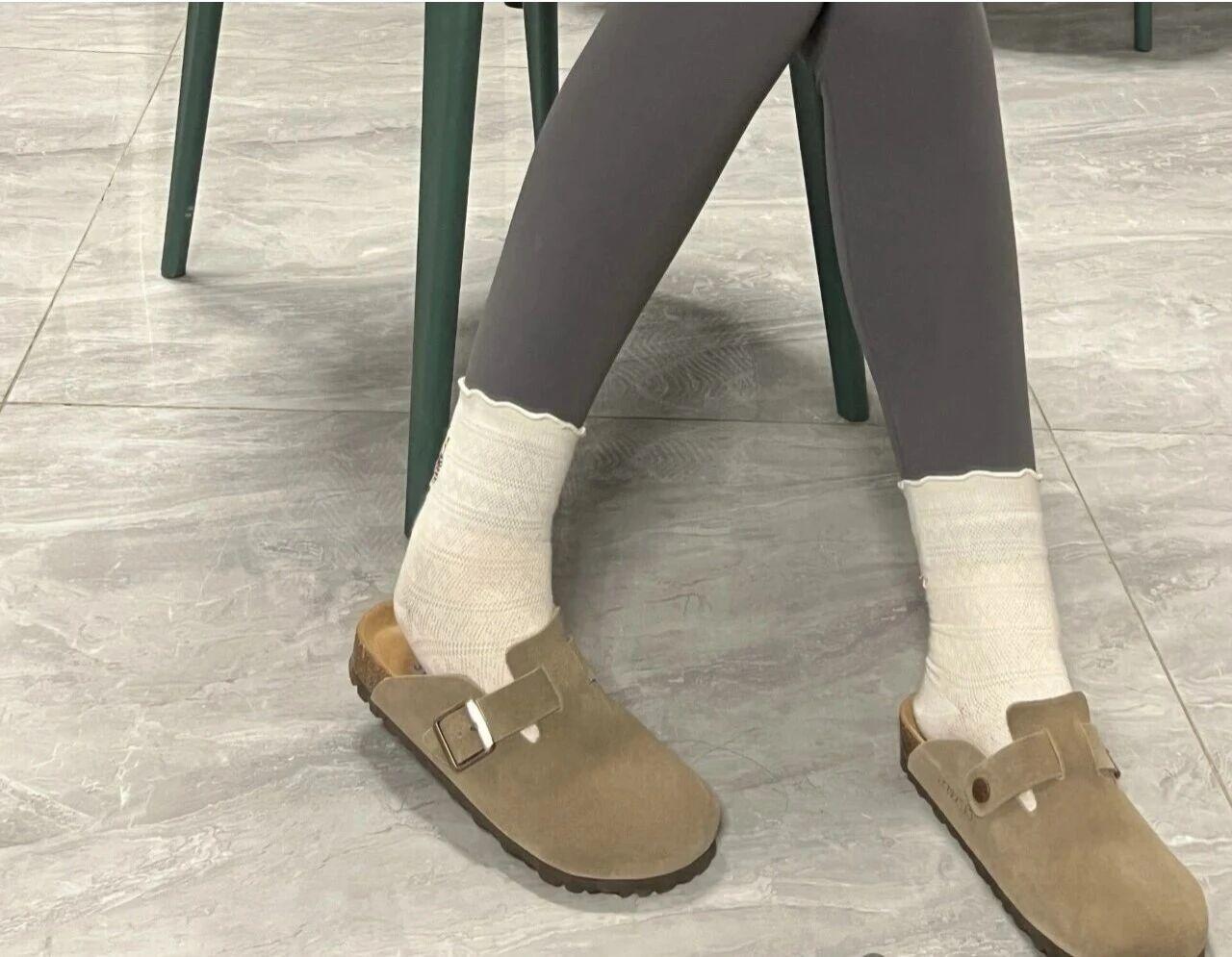 是什么在阻挡男人飞升？前面的那个美女，一走一扭，一步一摇，步步走进我的心坎里。什