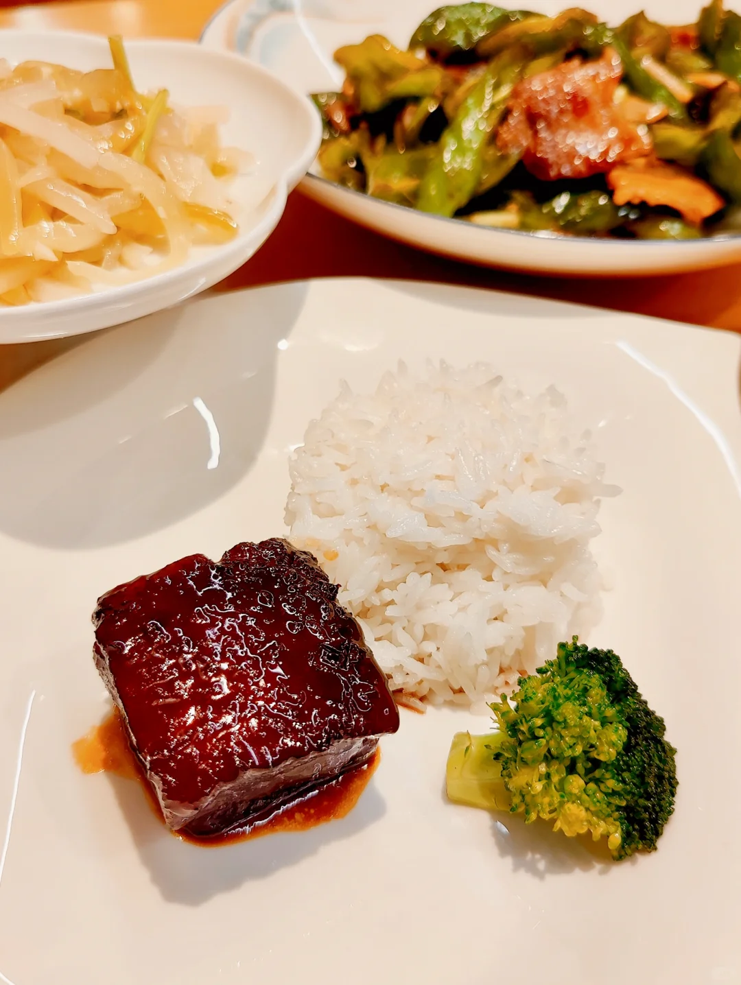打工人的，工作餐~