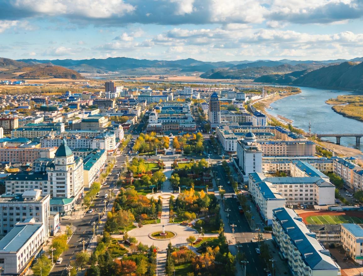 珲春：千年佛寺遗址，历史与发展的交融

         珲春，这座充满魅力的边