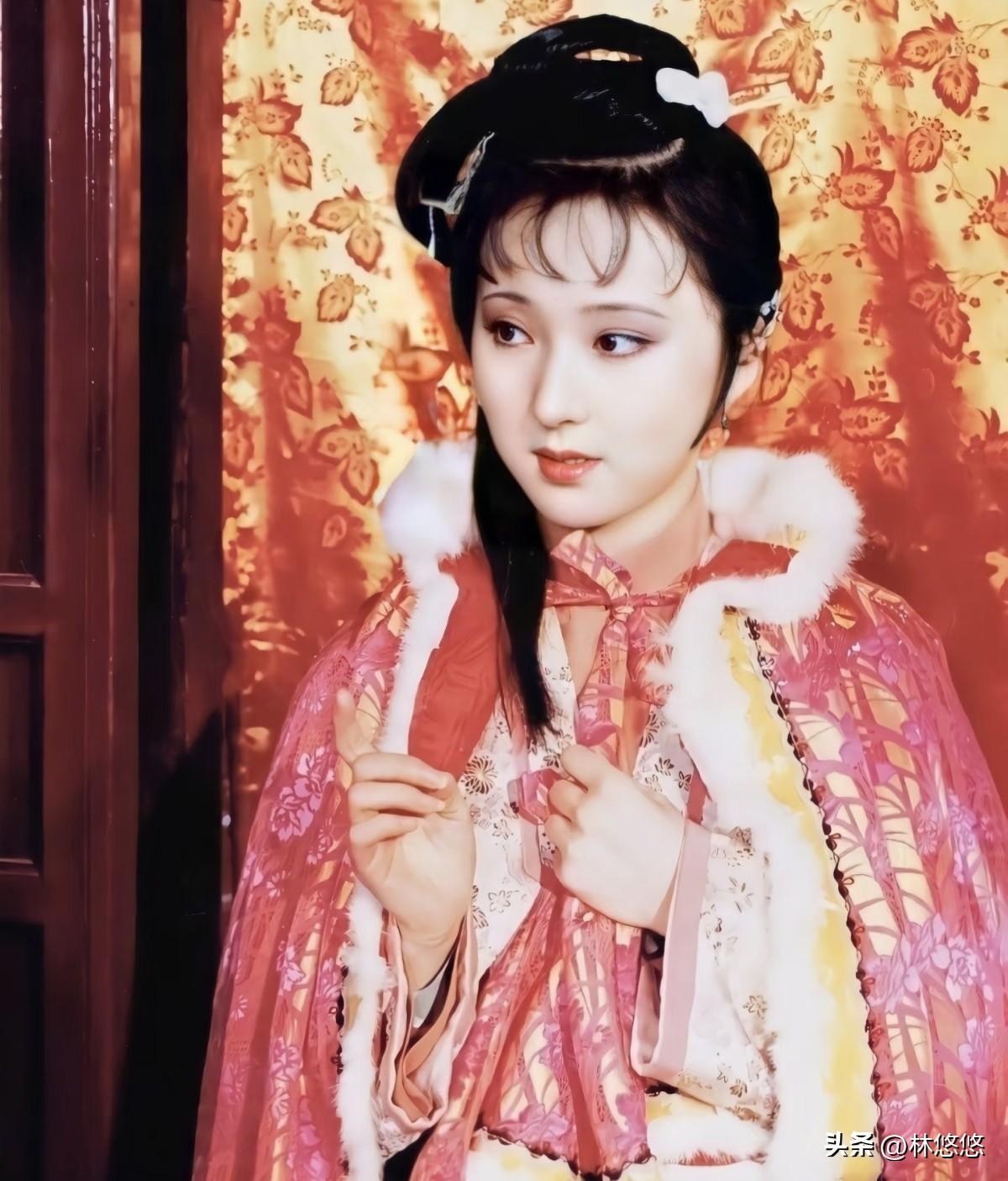 《红楼梦》里，黛玉、香菱、妙玉这三个人是不是一体的啊？
黛玉是从小有人说她应该出
