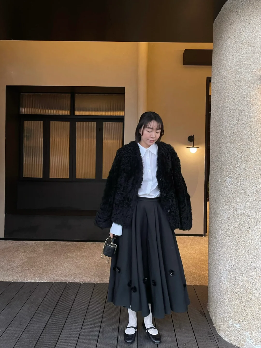 雪地里的黑精灵