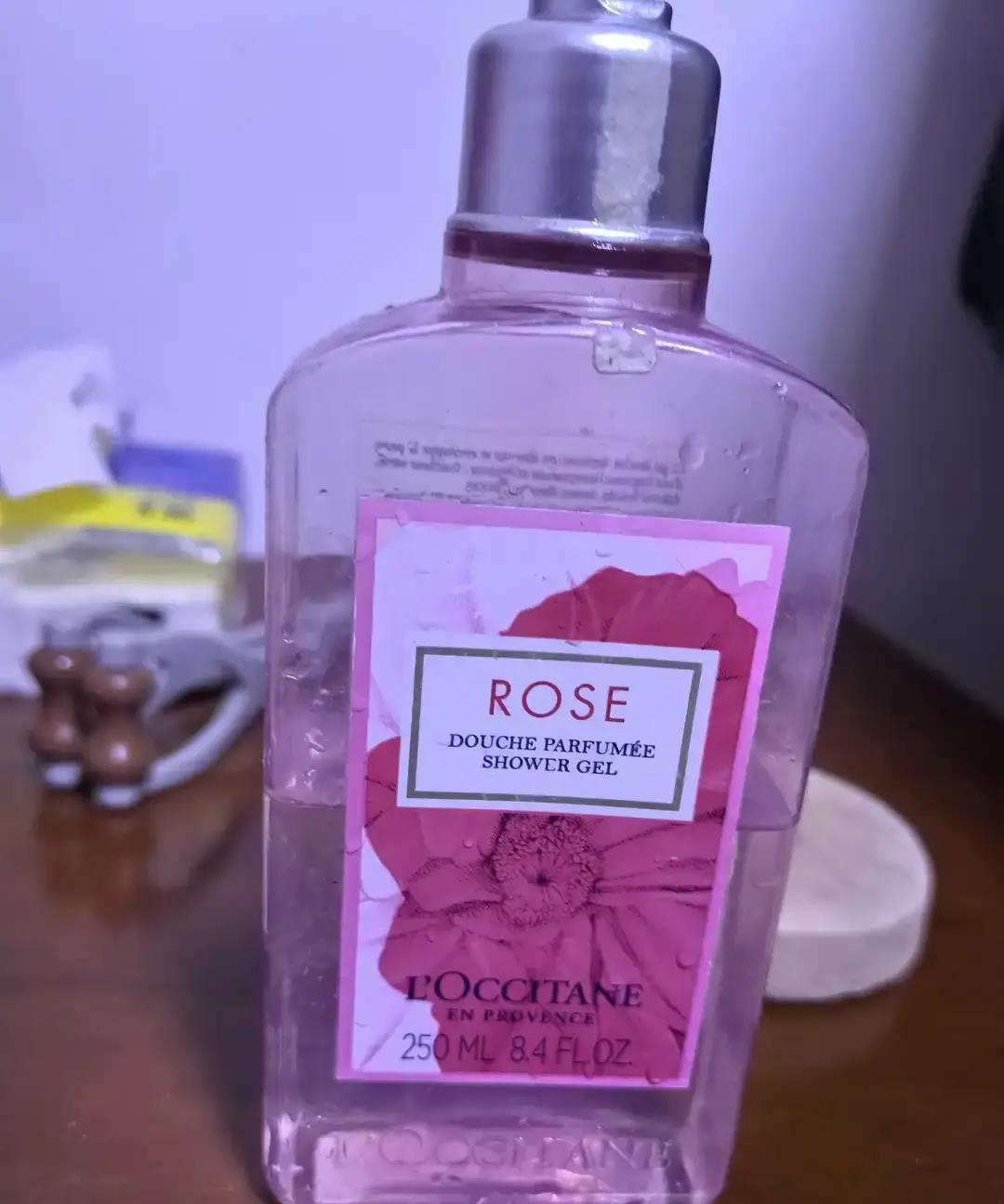 50岁，洗面奶3年没用完
 
早上清水泼脸，晚上才用黄豆大洗面奶。皮肤没垮，反而