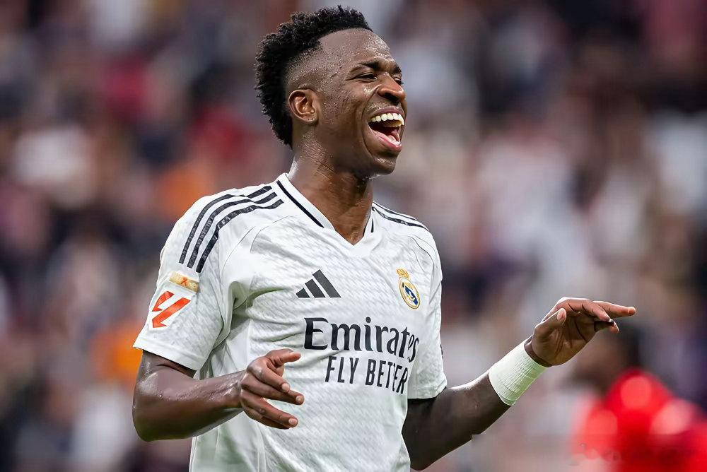 维尼修斯人还没走，就已在曼彻斯特物色房子了！皇马这次怕是留不住他了，伯纳乌新王的