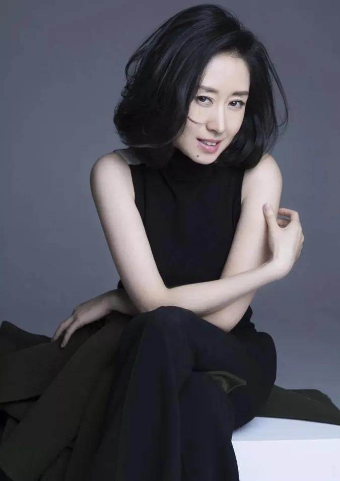 一次，刘敏涛回到家问女儿：“如果妈妈再婚，你会不会同意？”女儿撇着嘴说了一句话，