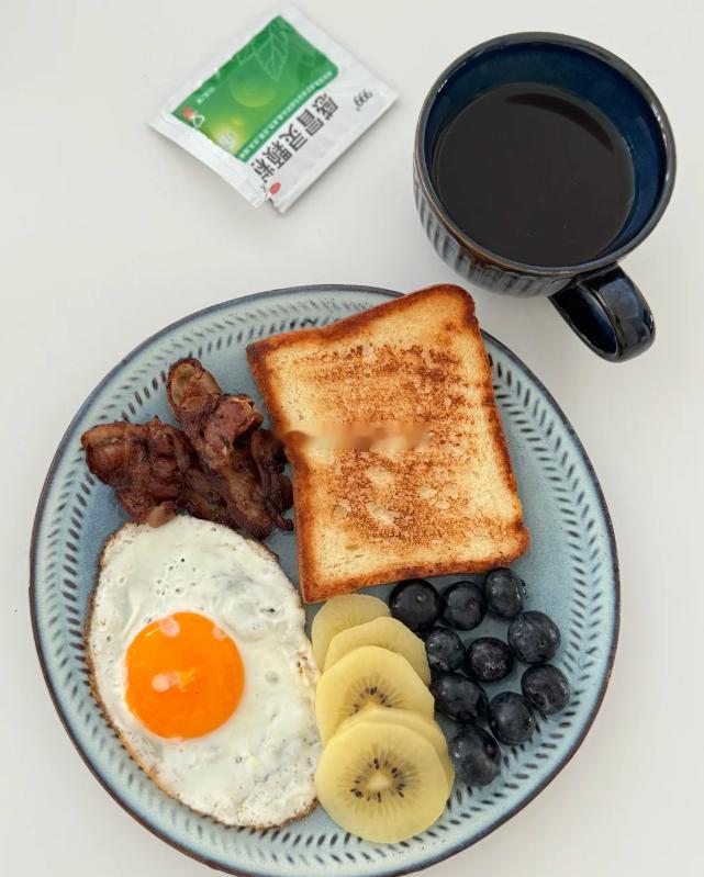 突然的降温 这个月又没能逃过感冒[感冒]感觉年纪大了抵抗力就是有点差啊，换季就容