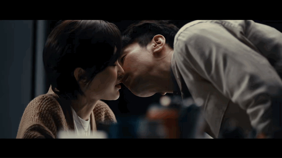 唐嫣赵又廷爱情没有神话吻戏爱情没有神话 听说林展翘和何韩的吻戏甜得像蜜糖，仿佛让