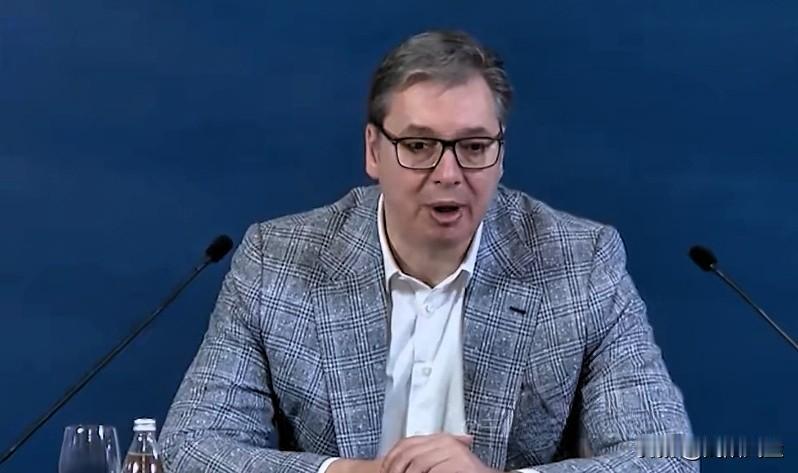 塞尔维亚总统武契奇就美国袭击委内瑞拉并绑架总统马杜罗夫妇批联合国形同虚设。

武