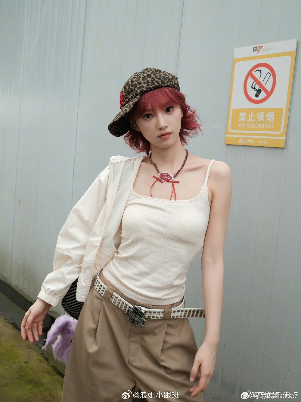 黄灿灿黄灿灿综艺录制路透黄灿灿我家那闺女开始录制 黄灿灿黑发回归《我家那闺女》已