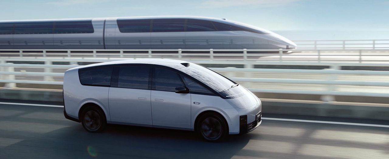 【#理想宣布主动召回#，“安全至上”显示担当】10月31日，理想汽车宣布主动向国