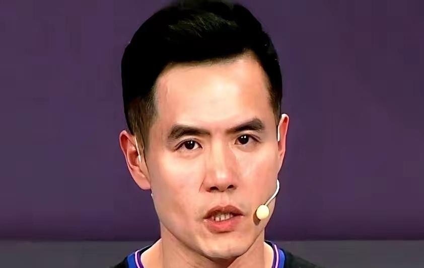 国乒这操作我真是三十年没见过！把个没打过大赛的05后小孩，直接派去对阵张本智和，