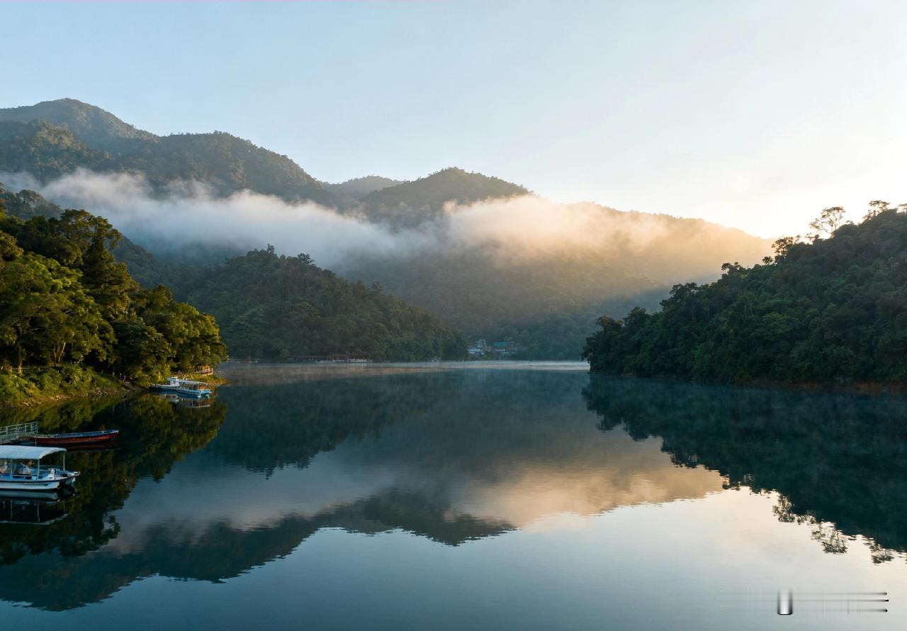 别被“台独”的鬼话忽悠了！他们拿台积电搬去美国说事儿，却绝口不提“去中”政策让台