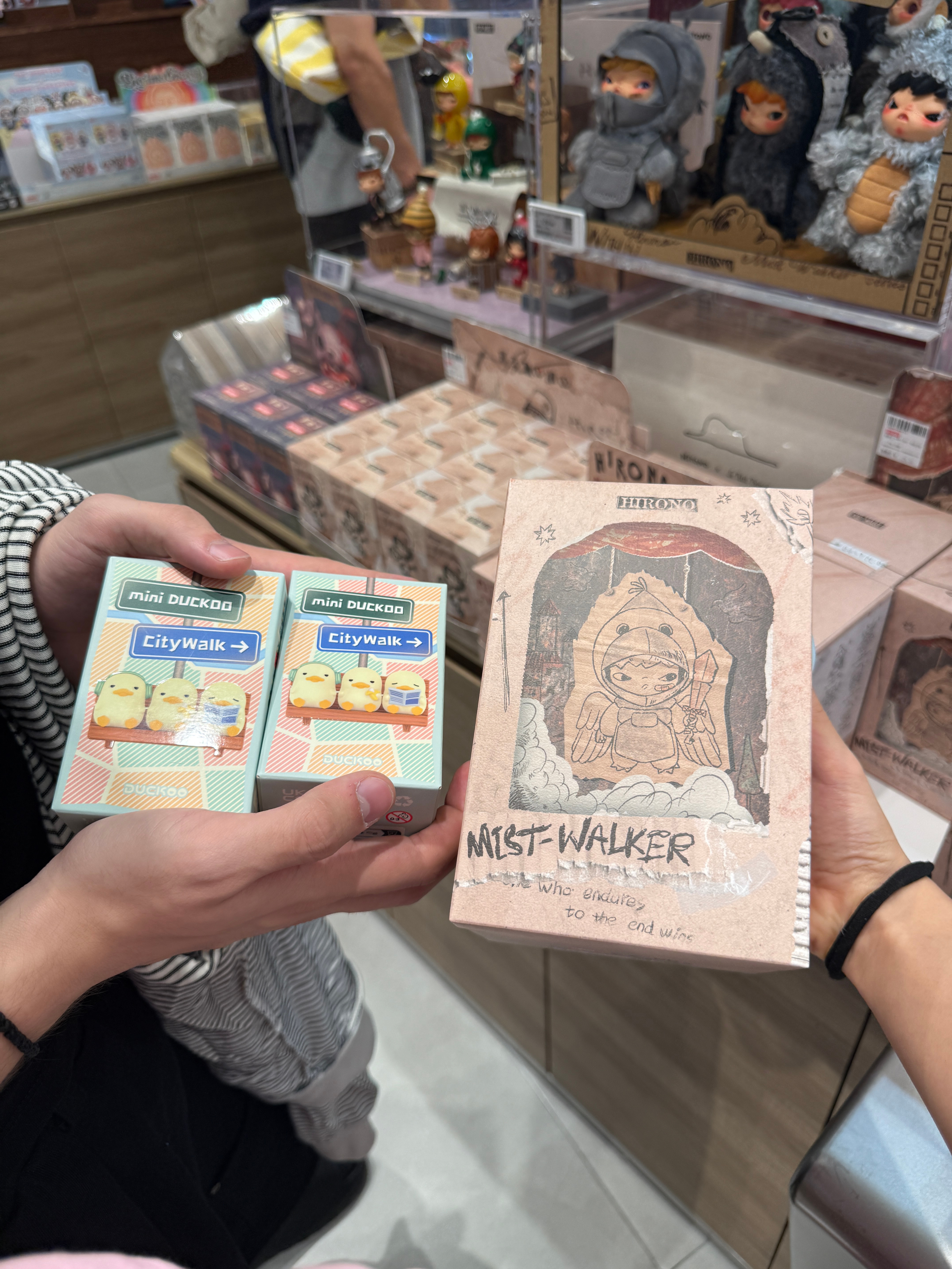 昨天路过看到这个mini duckoo吵着闹着要来买 