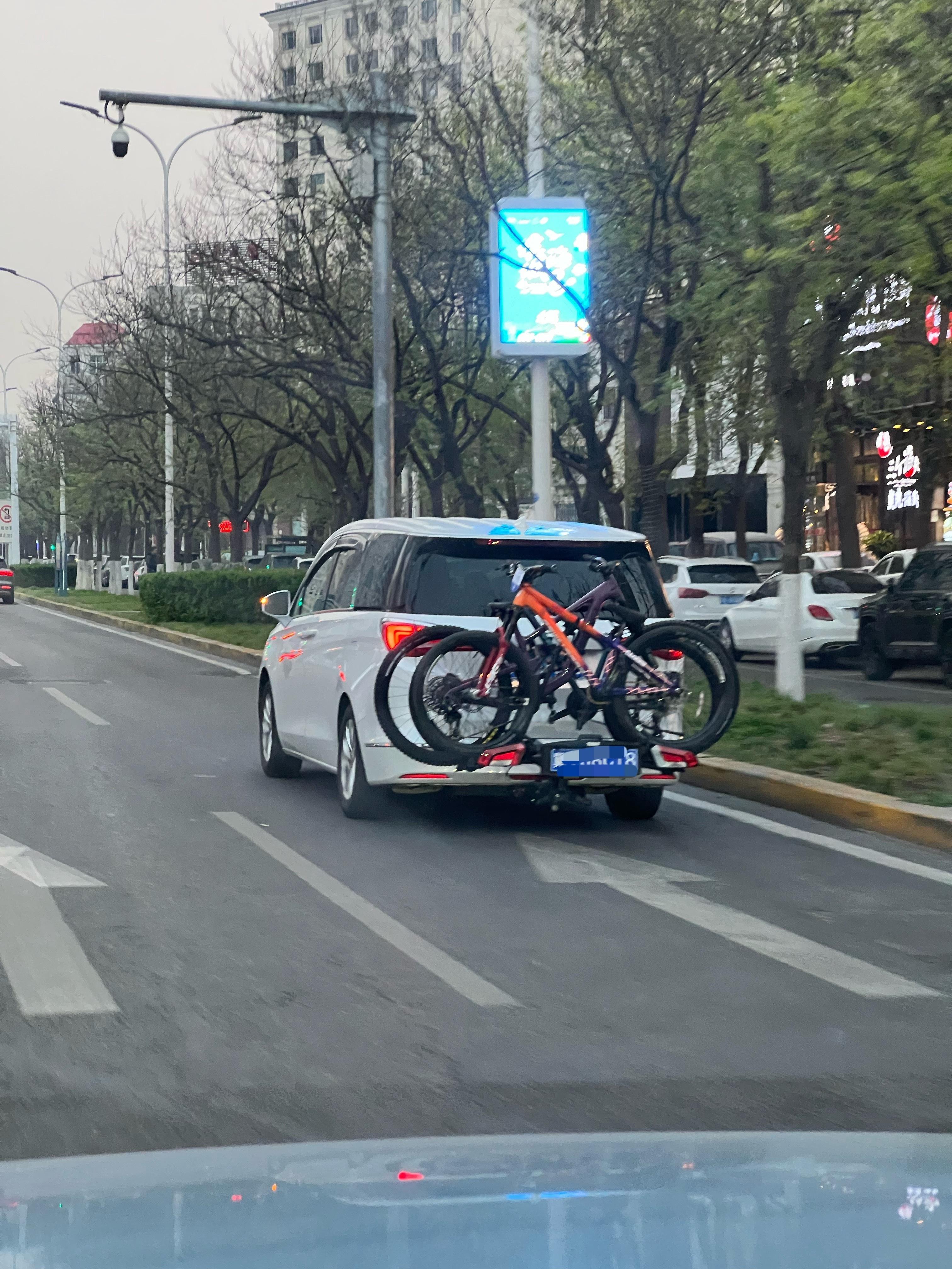 我也想装个自行车架子，有什么合规方法吗？图片这个肯定是不行的吧～ 天津