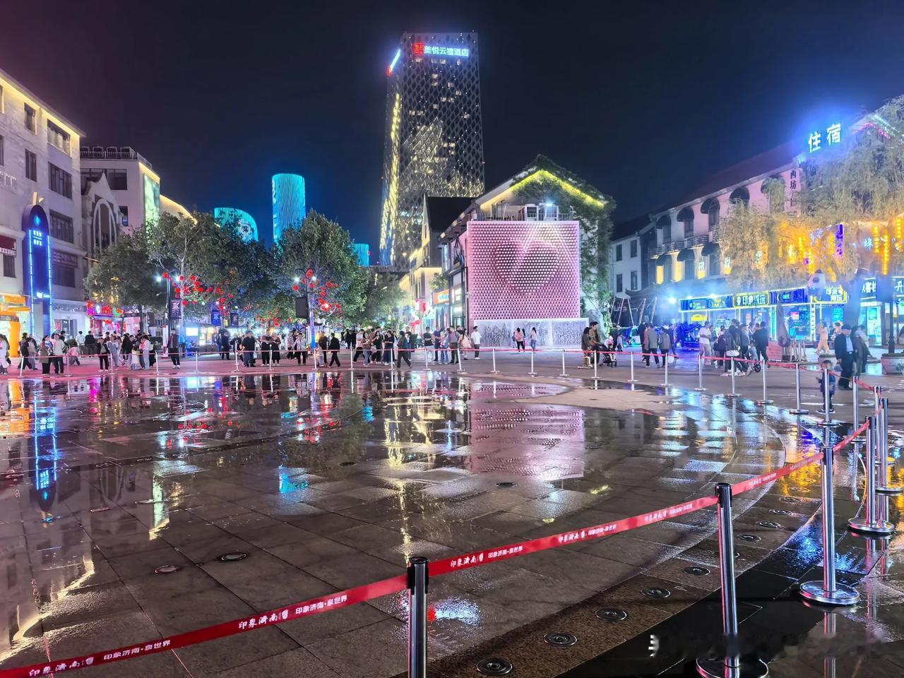 给员工发三倍工资、售后无理由兜底、价格直接透明到底 ，这就是实体零售破局的阳谋之