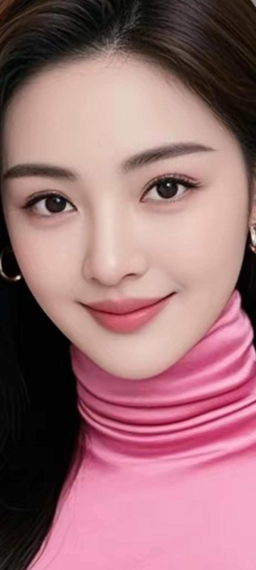 温柔甜美的粉色高领衫，元气满满的一天！🌸💕