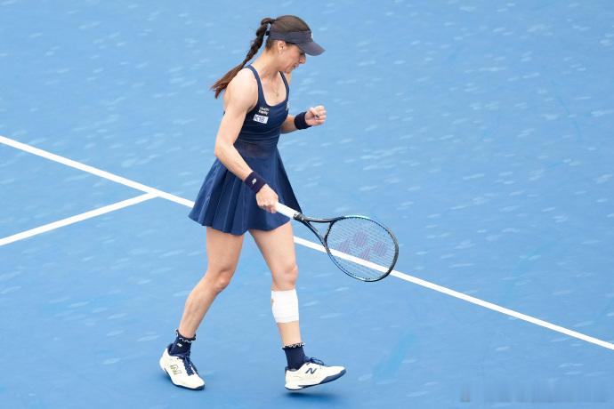 老将稳定发挥美网2026 女单第二轮，科斯蒂亚以6-2 7-5淘汰蒙特雷冠军帕里