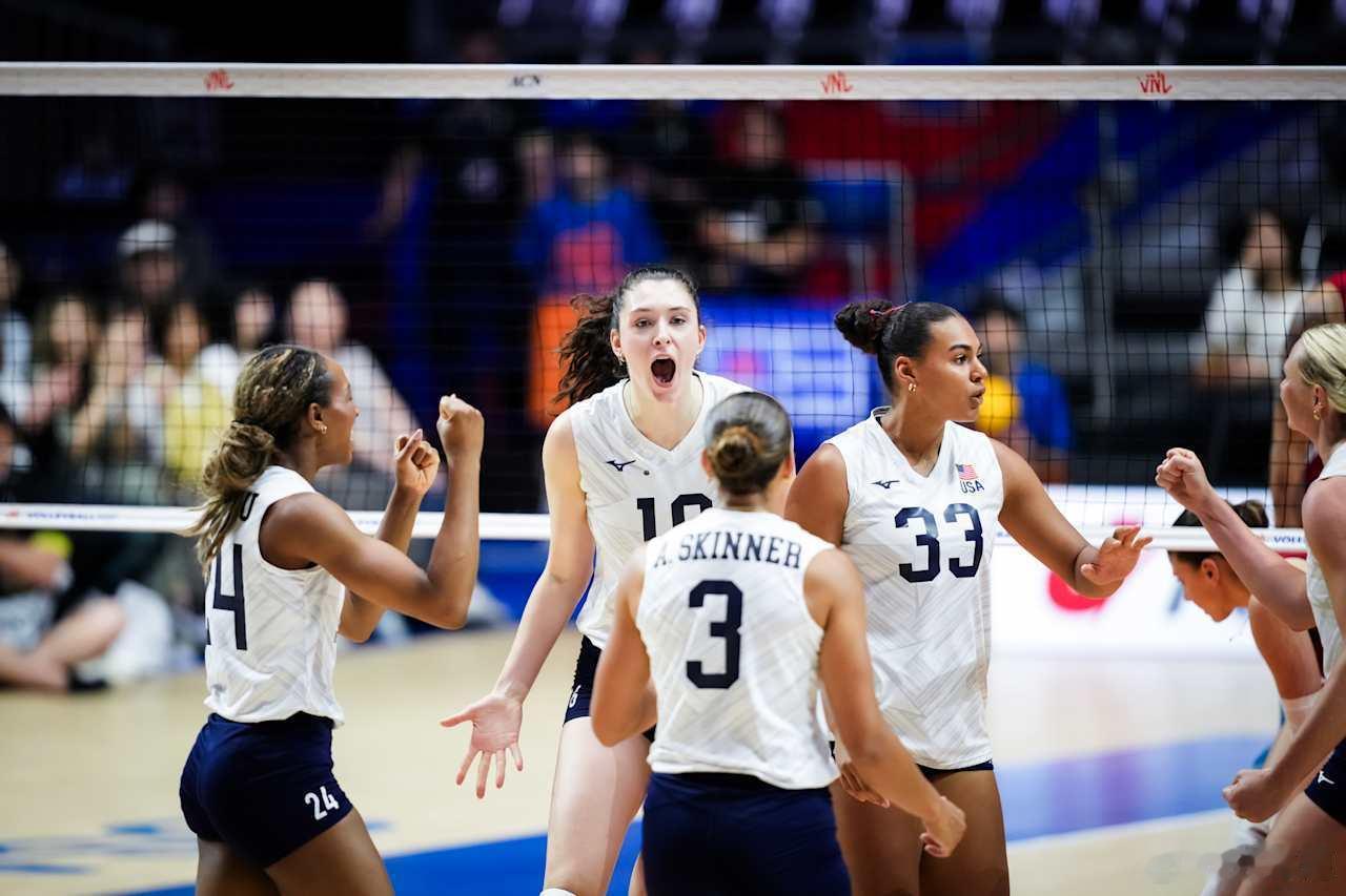 国际排坛动态2026世界女排联赛美国队3-2（22-25/25-23/27-29