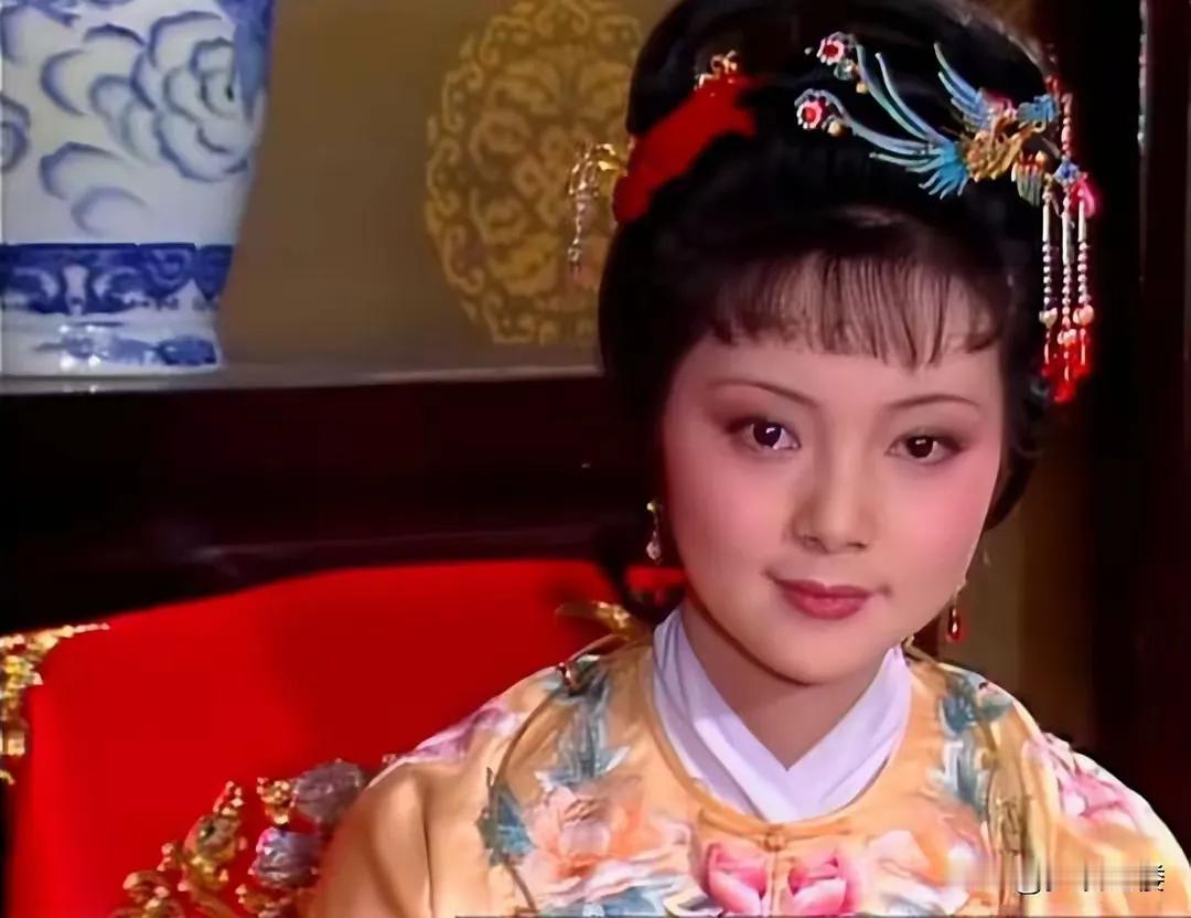 #林黛玉和薛宝钗谁更适合贾宝玉?#贾宝玉喜欢谁，谁就适合贾宝玉。虽然薛宝钗最后嫁