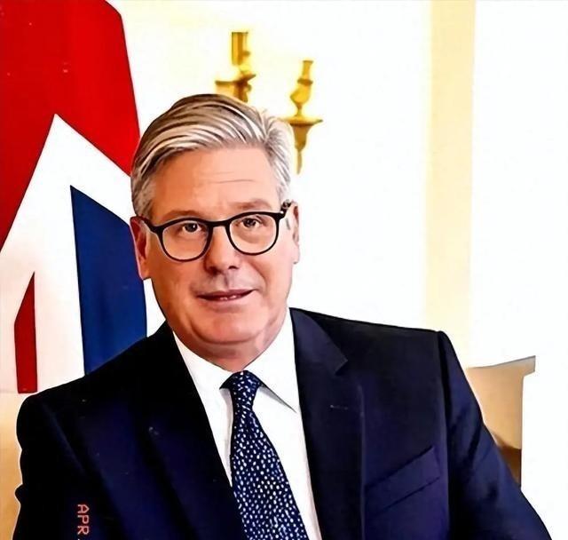 英国首相斯塔默“投喂”给了世界三句话！第一句：中国不是“正在崛起”，是“已经崛起